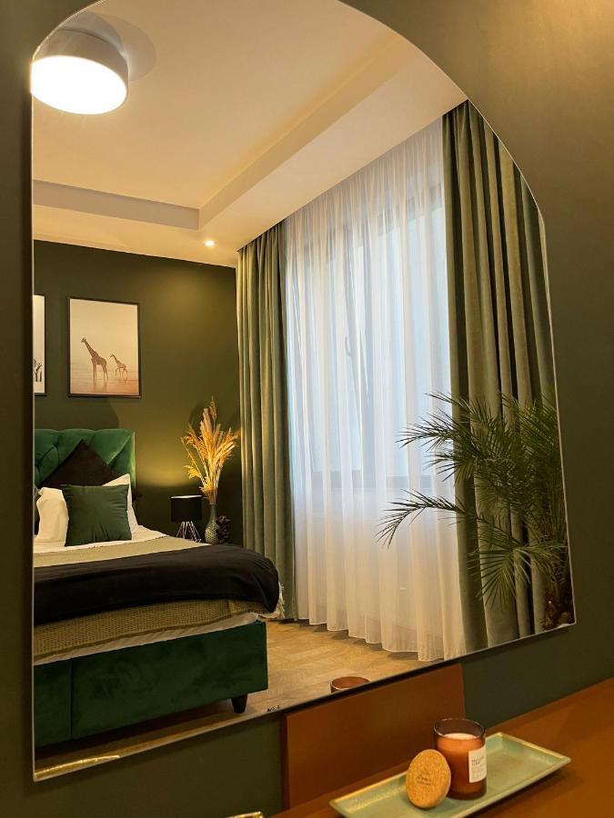 Nova Lake Apartamente Wild Jungle Сату-Маре Экстерьер фото